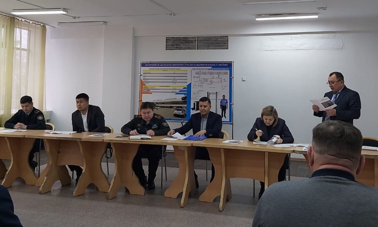 Железнодорожникам Костаная рассказали, как действовать при угрозе совершения акта терроризма