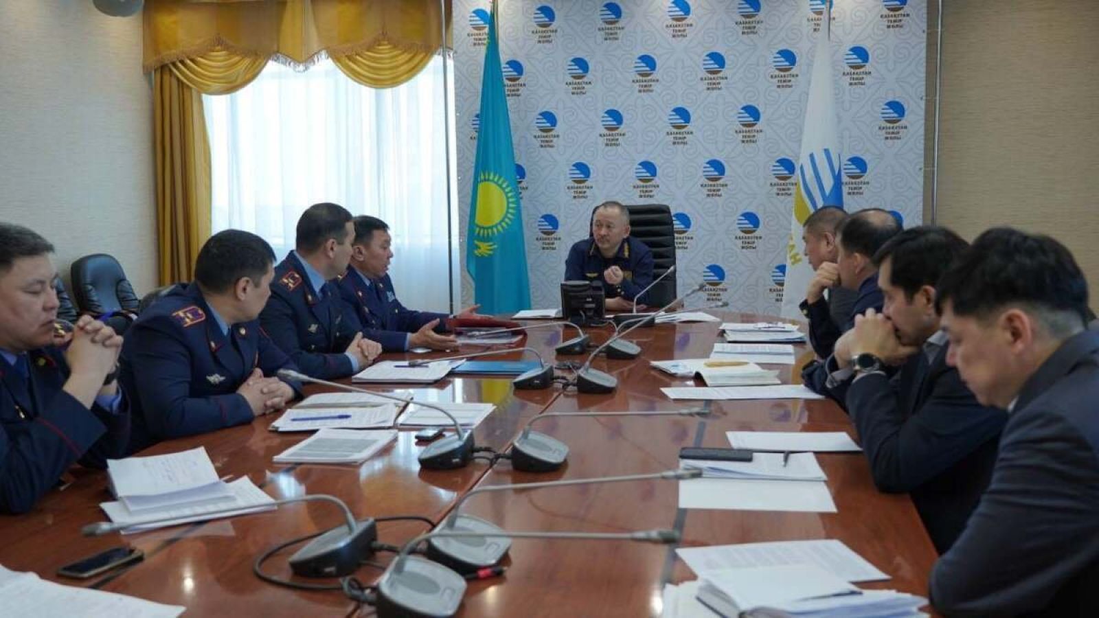 Астанада теміржол көлігі нысандарындағы қауіпсіздік мәселелері қаралды