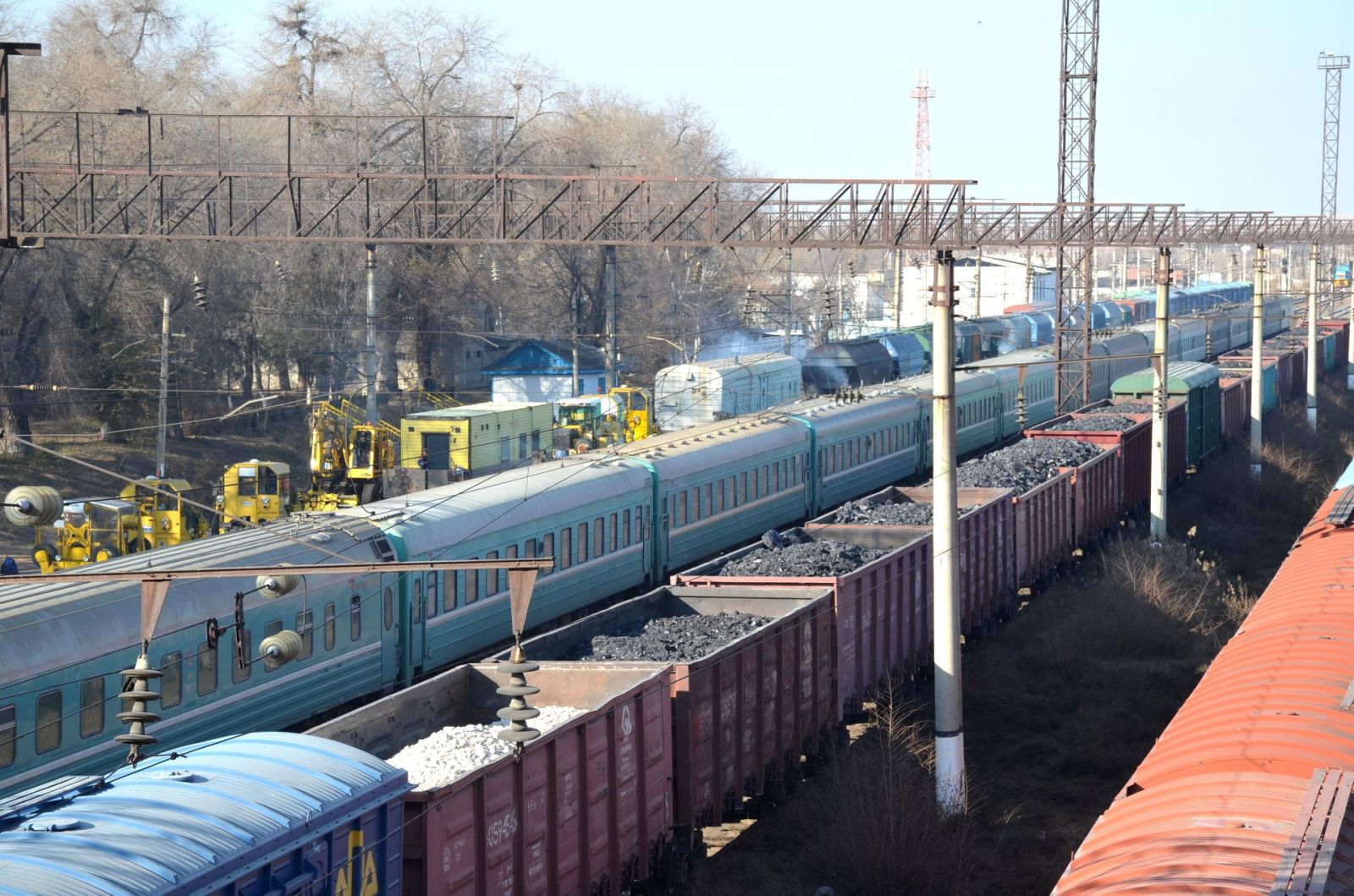 Грузооборот по сети КТЖ вырос на 9,6% за четыре месяца 2023 года