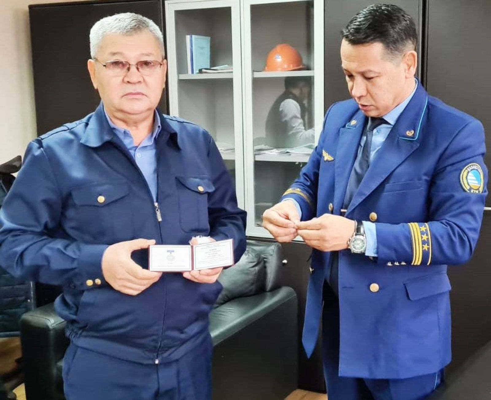 Суретті түсірген автор