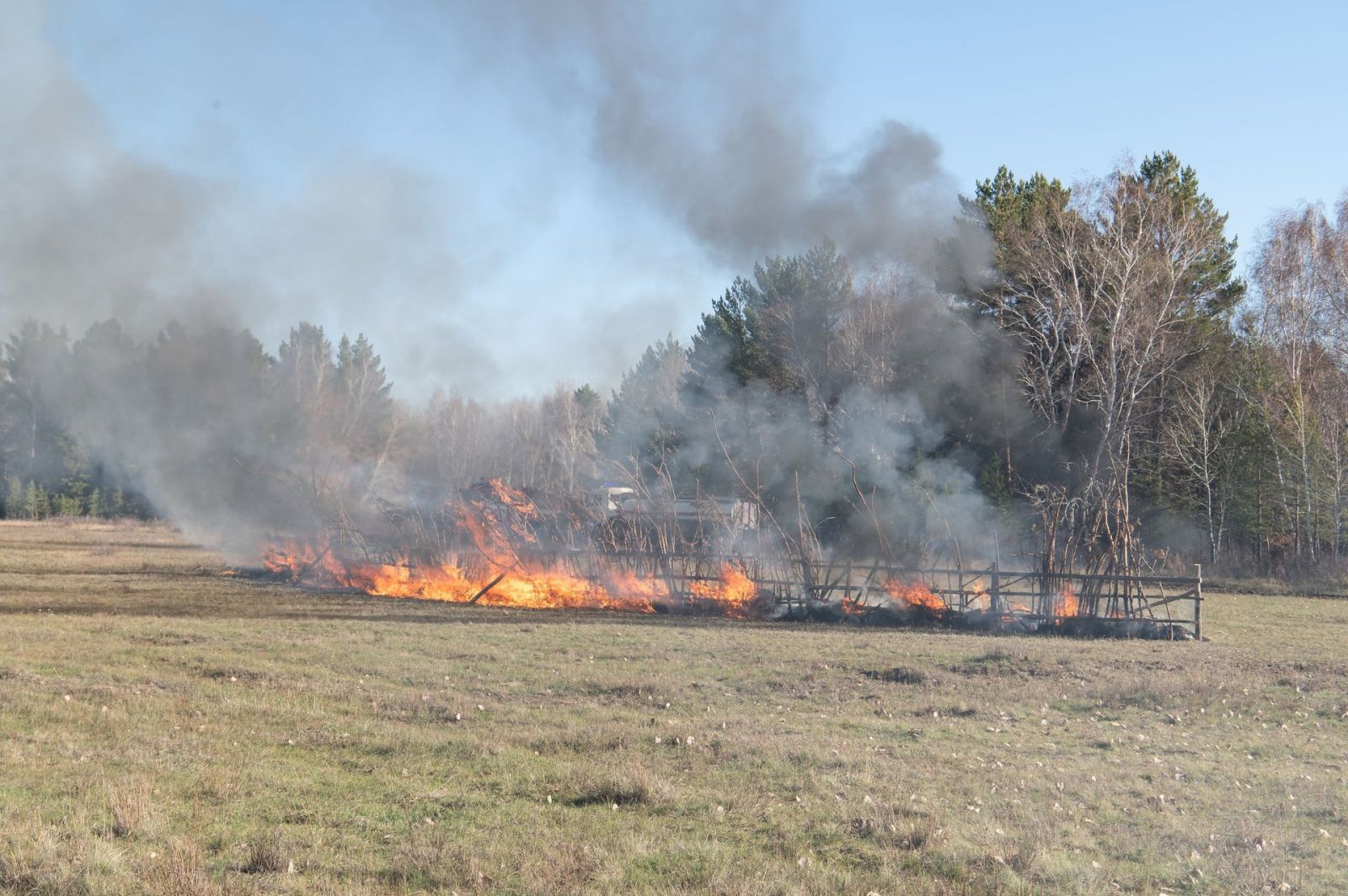 Казахстанские пожарные поезда привлекались к тушению 35 возгораний с начала года