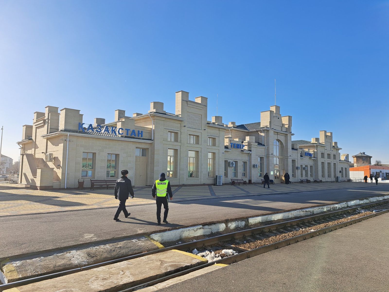 Суретті түсірген автор