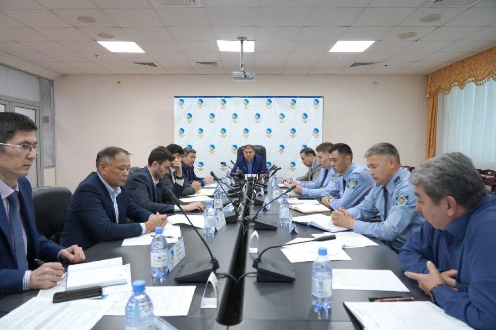 О работе по обеспечению безопасности движения поездов рассказали в КТЖ