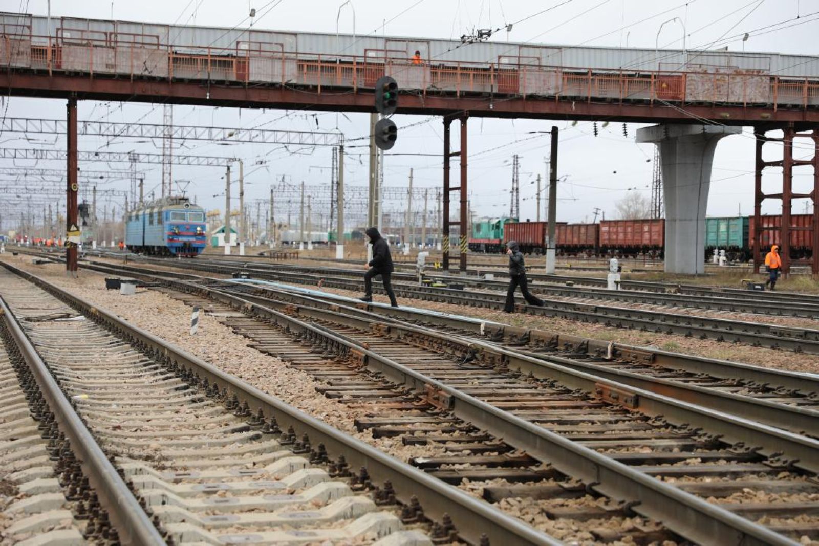 Теміржолды белгіленбеген жерлерден кесіп өткен 39 мыңнан астам азамат жауапкершілікке тартылды