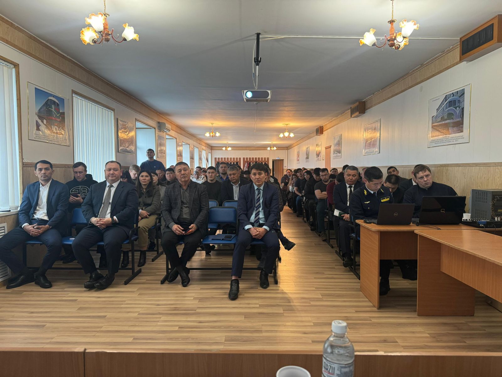 Оперативный зерновой штаб КТЖ провел встречу с костанайскими грузоотправителями