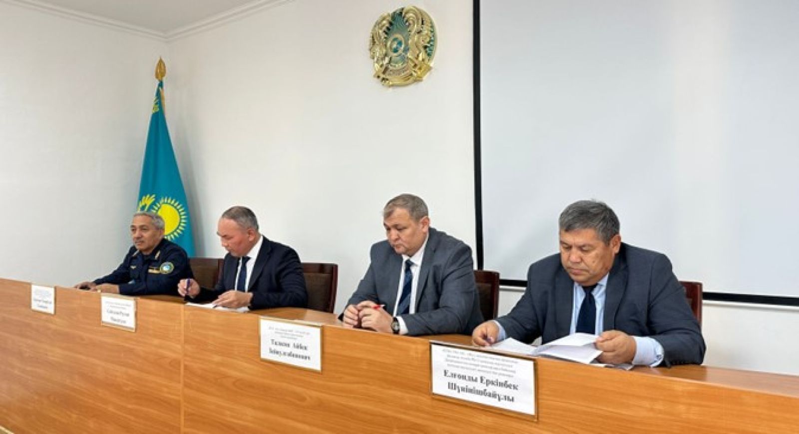 Вопросы обеспечения безопасности движения на железнодорожном транспорте обсудили в Актобе