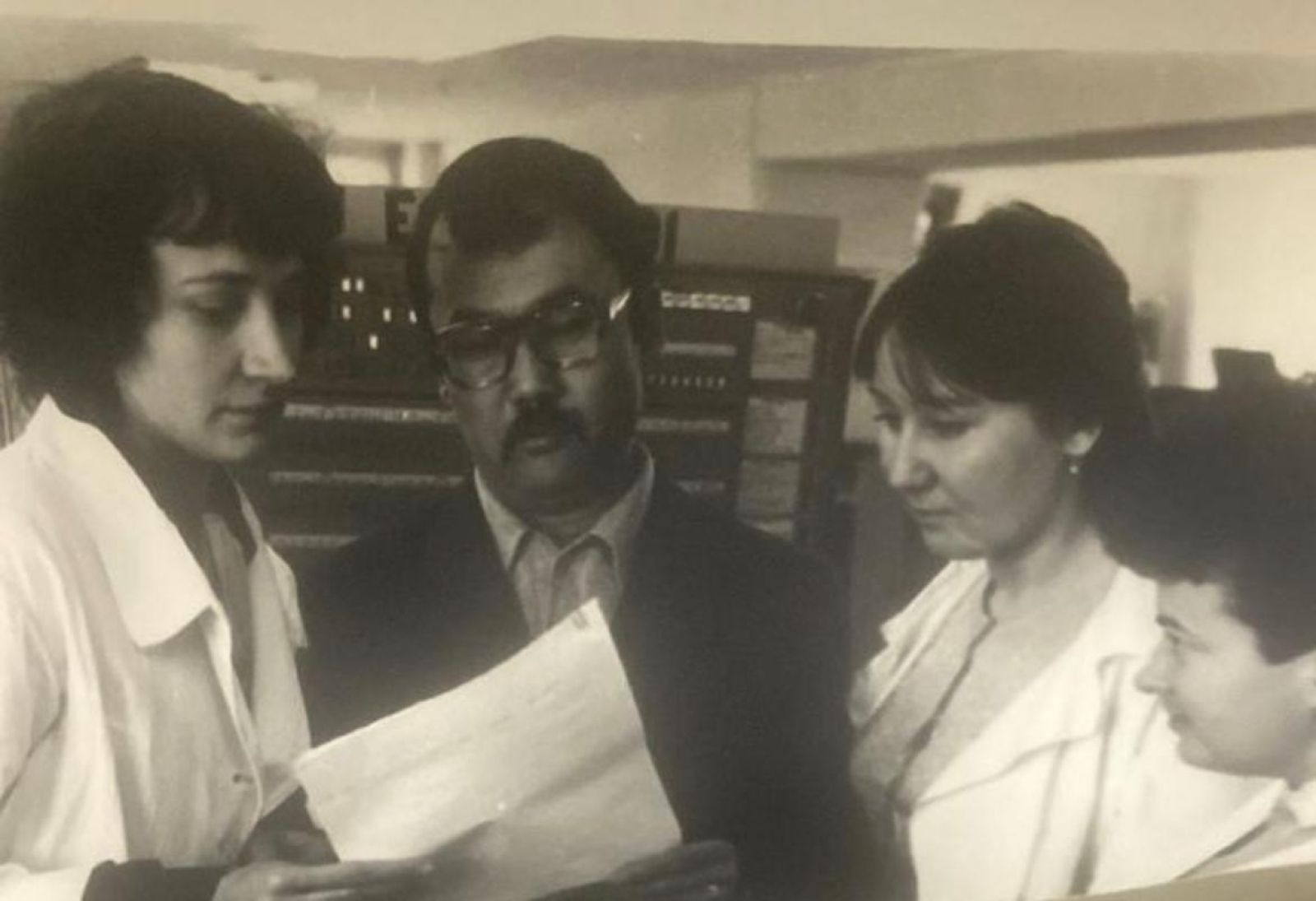 50 лет ГВЦ:  супруга почетного железнодорожника Дулата Утешева поделилась воспоминаниями