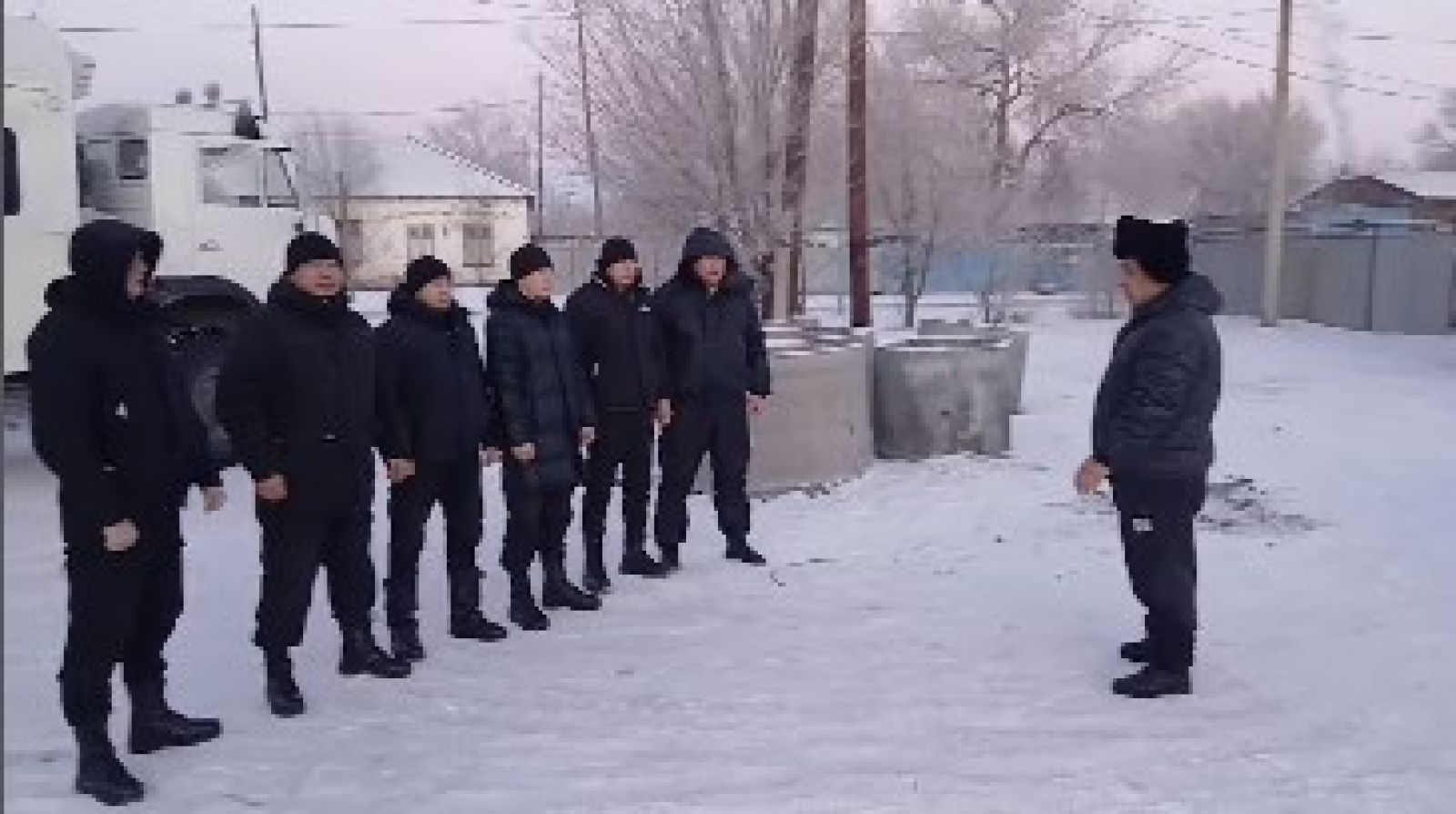 Суретті түсірген автор