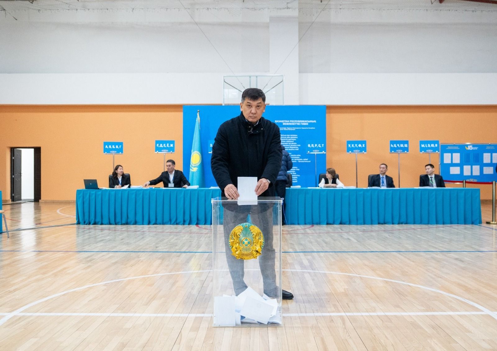 ҚТЖ қызметкерлері мен басшылығы республикалық референдумға белсенді қатысуда