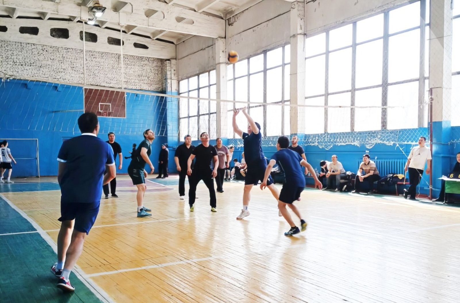 Суретті түсірген автор