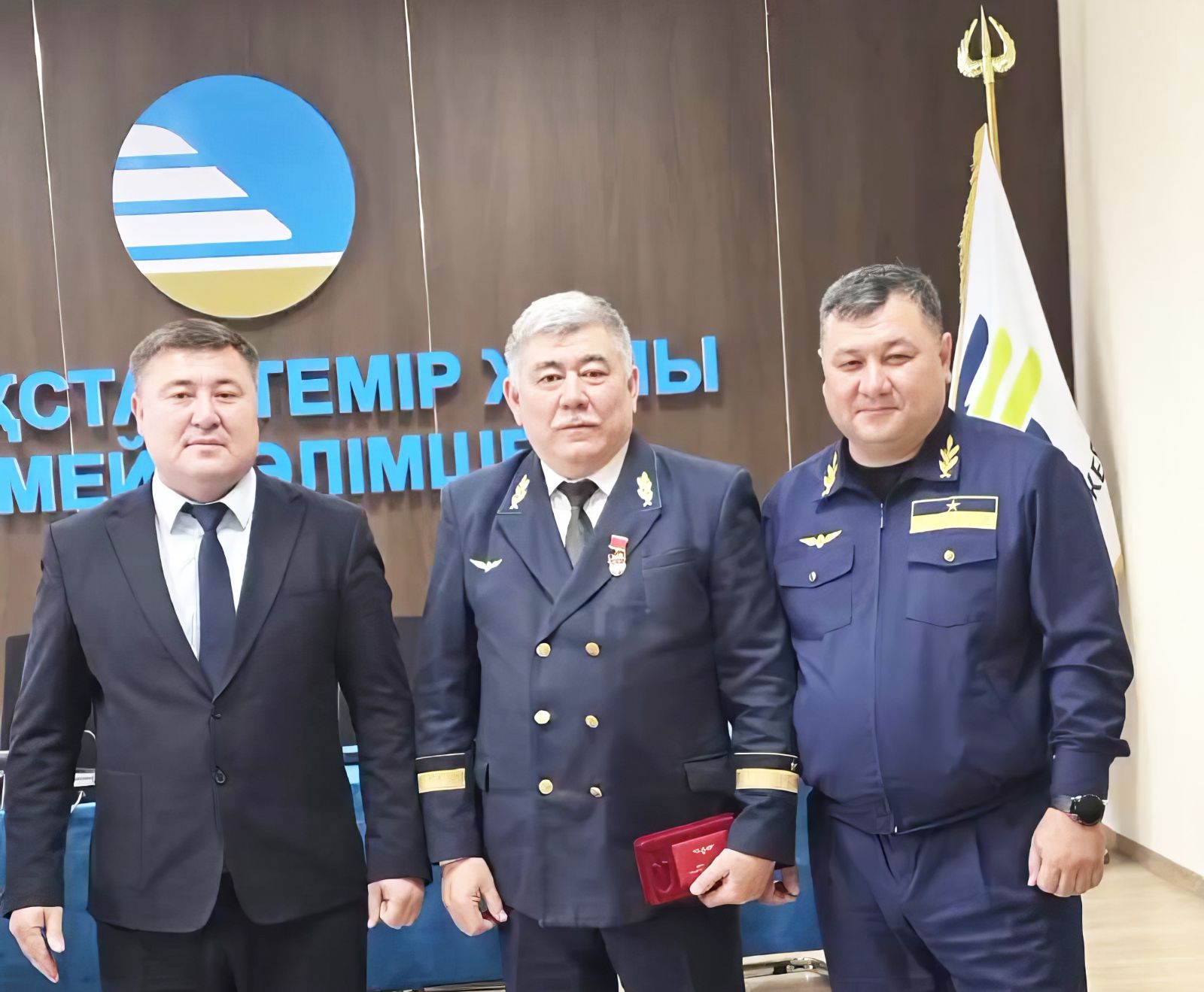 Суретті түсірген автор