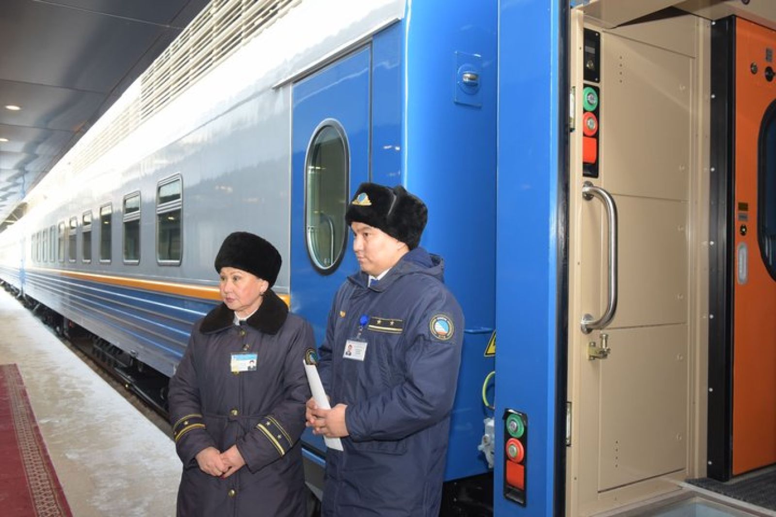 Жаңа вагондармен толықты