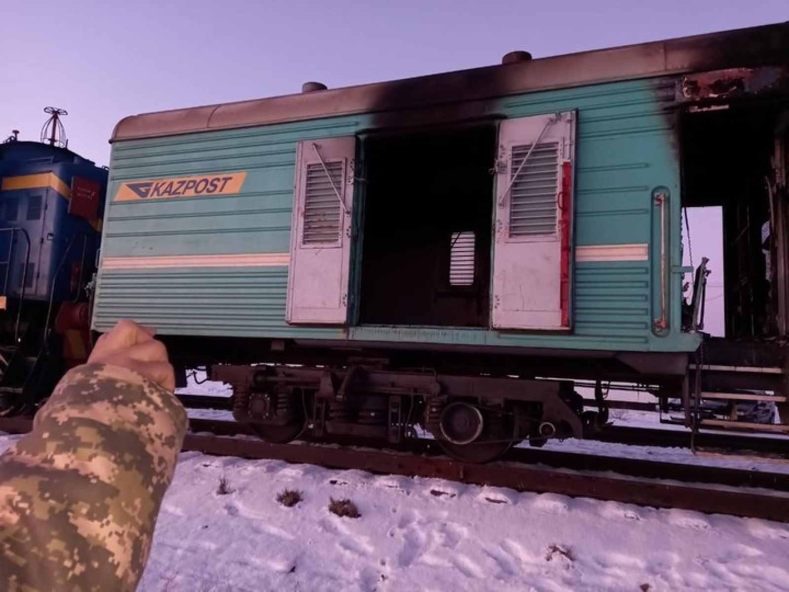 Пошта вагоны өртенді