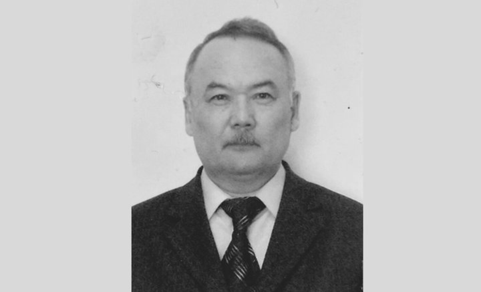 Ушел из жизни Почетный железнодорожник Дулат Утешев