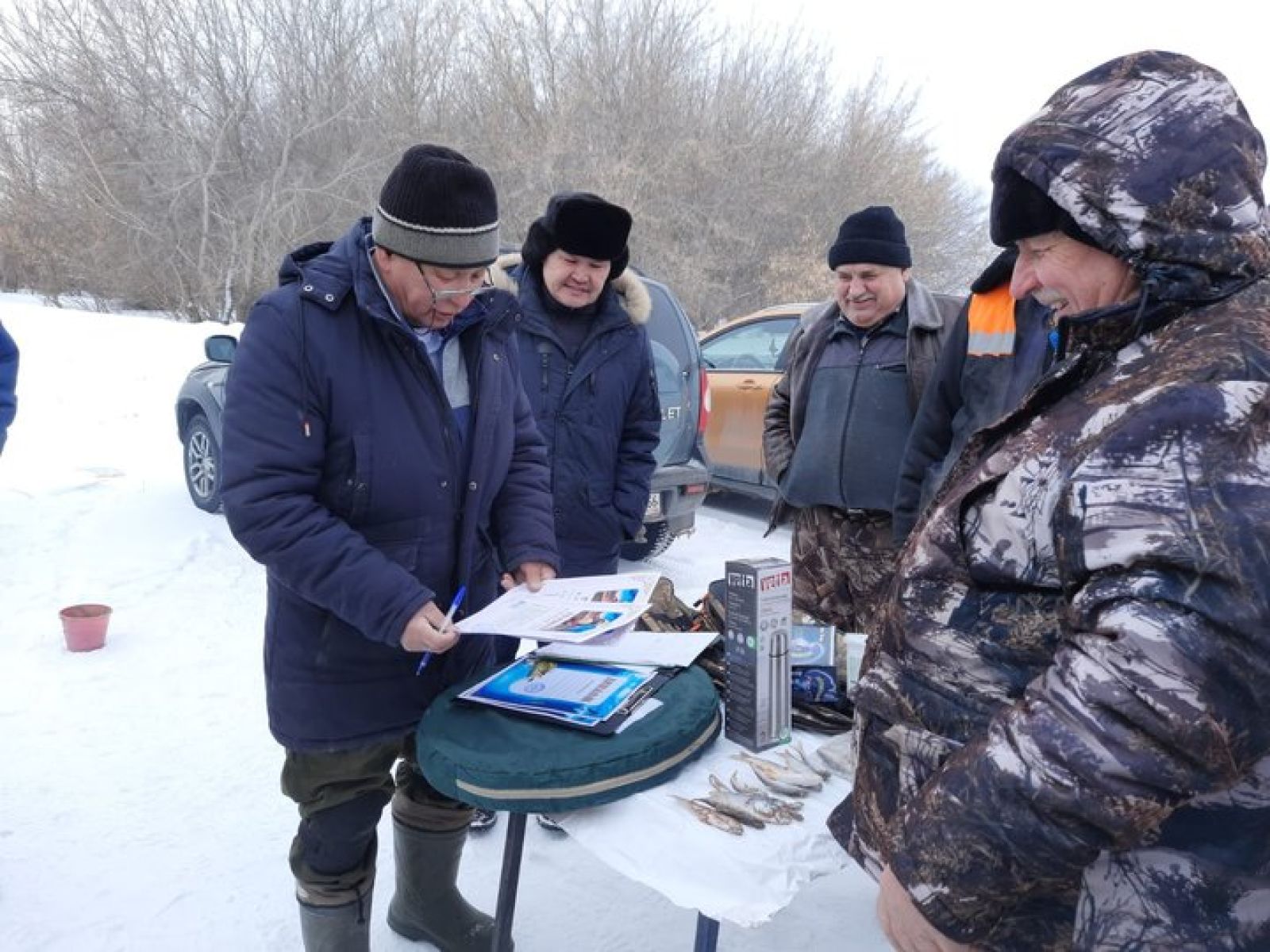 Cоревнования по подледному лову среди железнодорожников прошли в Соль-Илецке