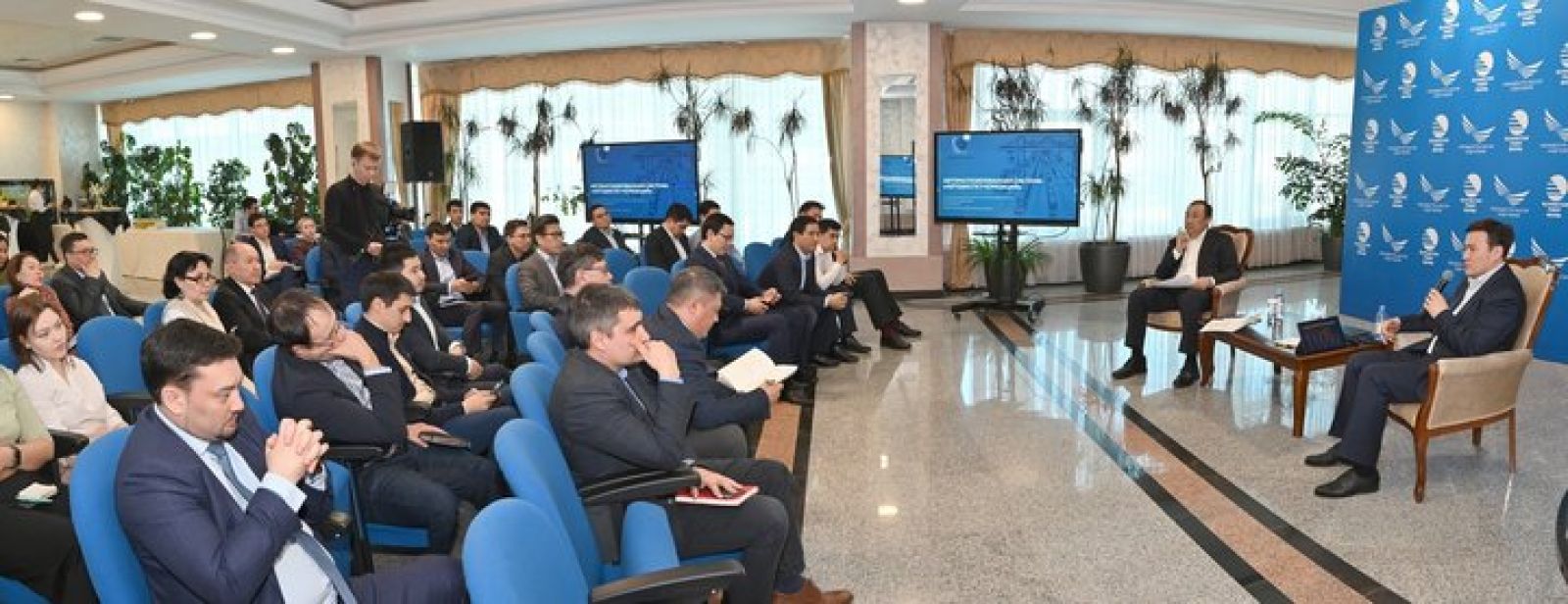 В ҚТЖ состоялась встреча с членами президентского молодежного кадрового резерва