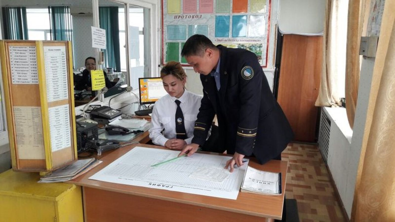 Жергілікті кадрға не жетсін...