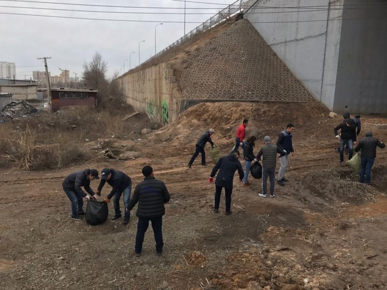 Тазалық айы жүріп жатыр 