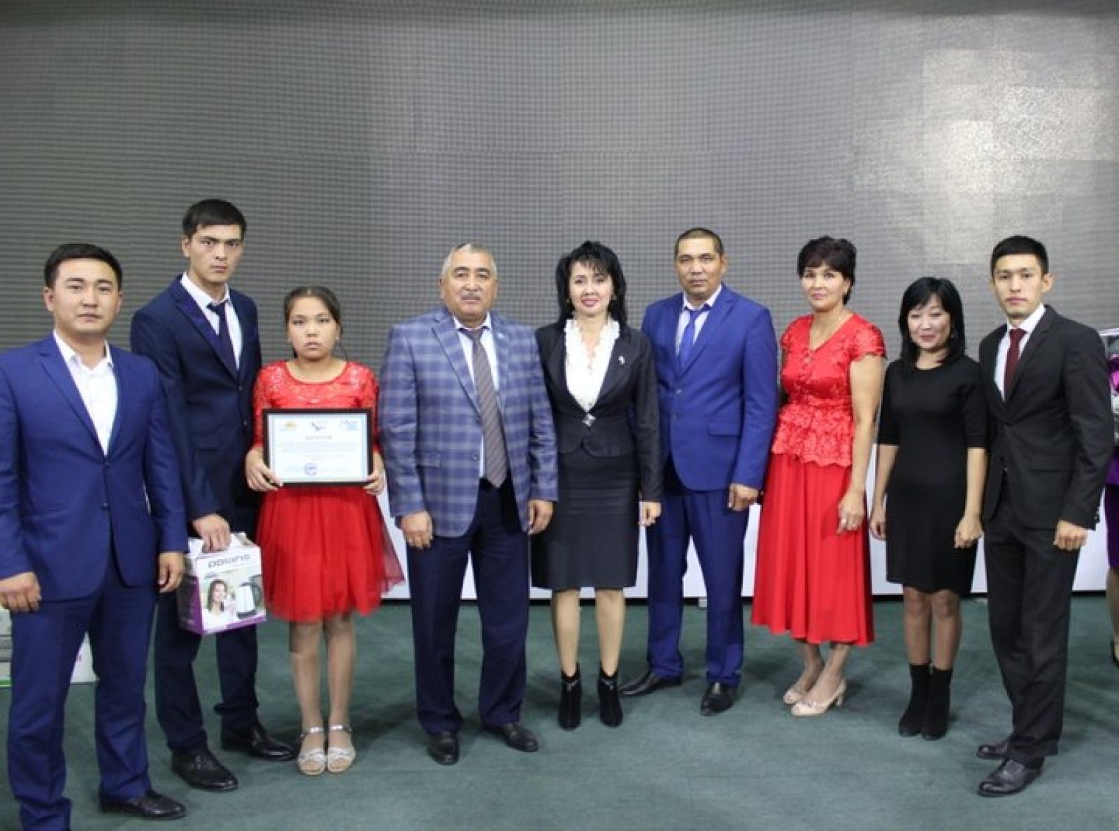 «Өнегелі отбасы» номинациясының жеңімпазы