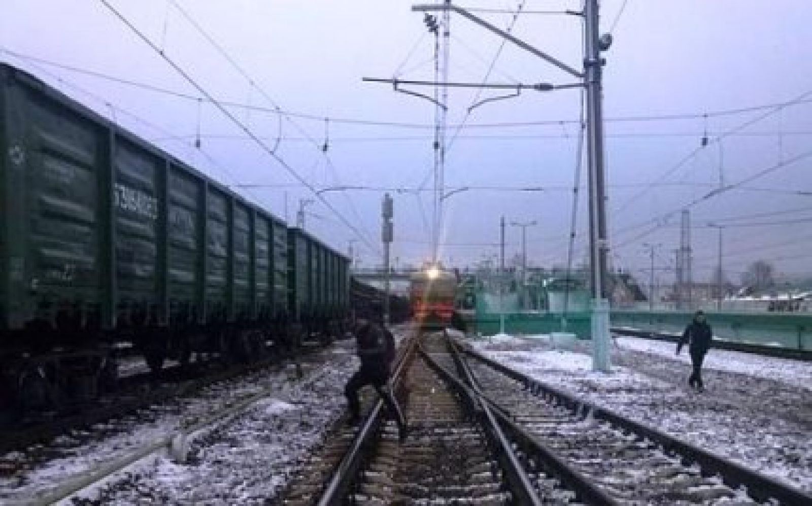 Күрес жалғасуда