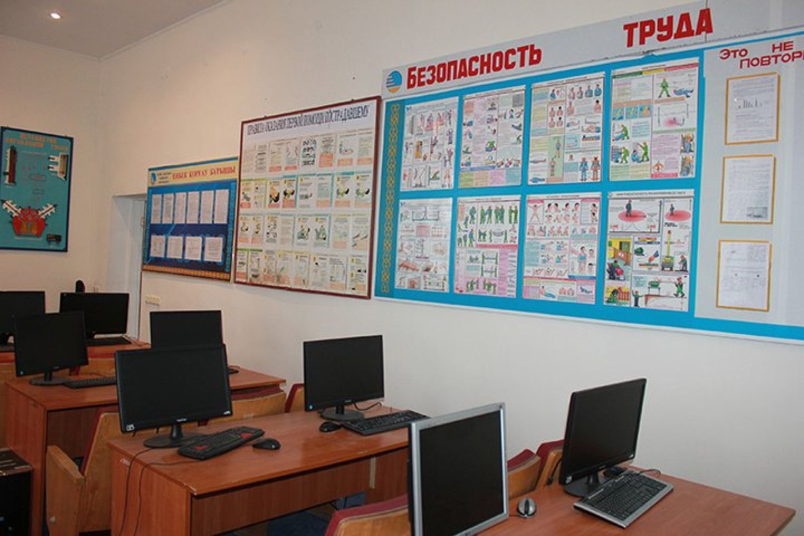 Жүз рет естігеннен, бір рет көрген жақсы