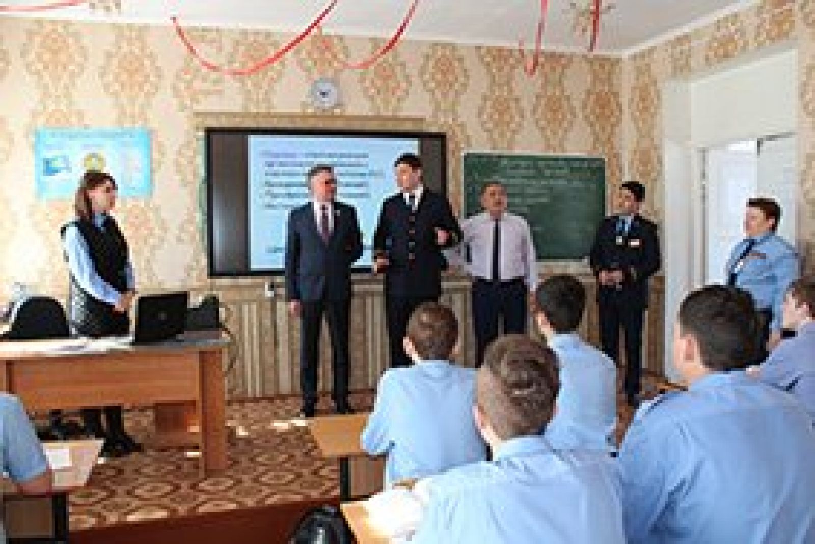 Карагандинский железнодорожный колледж посетил сенатор