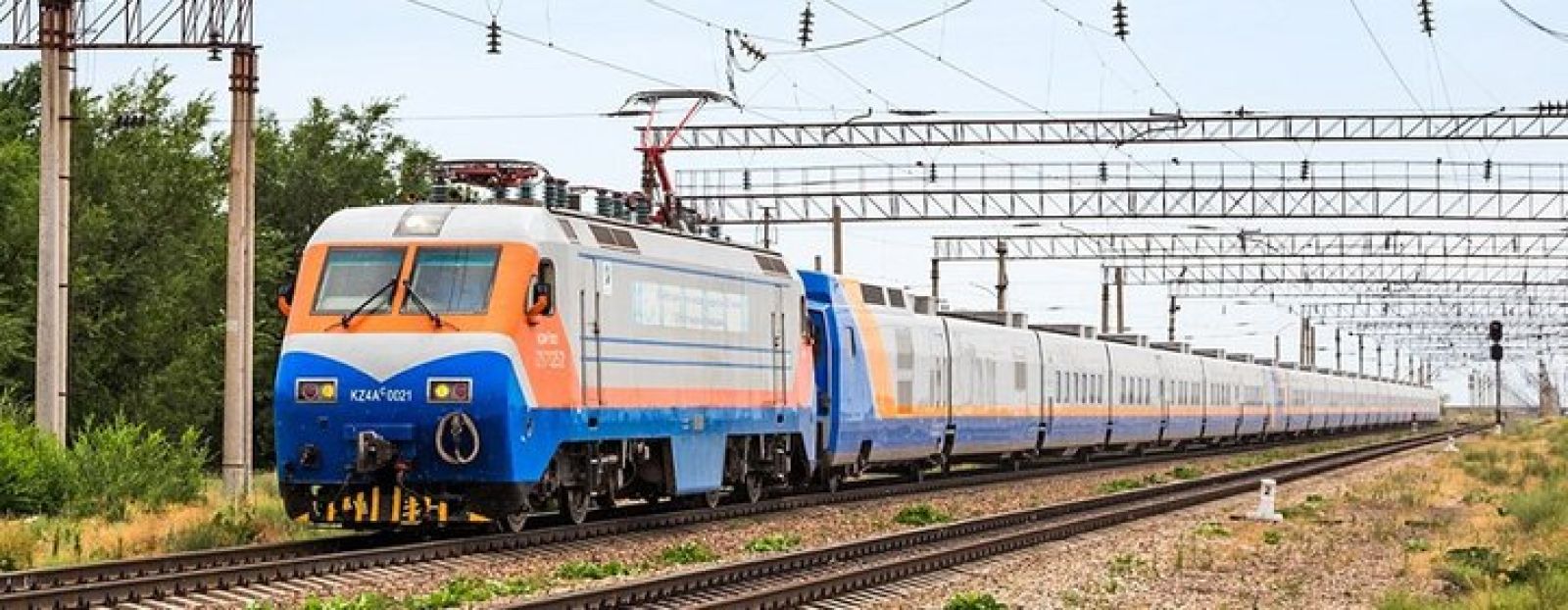 Запущен дополнительный пассажирский поезд на Алаколь