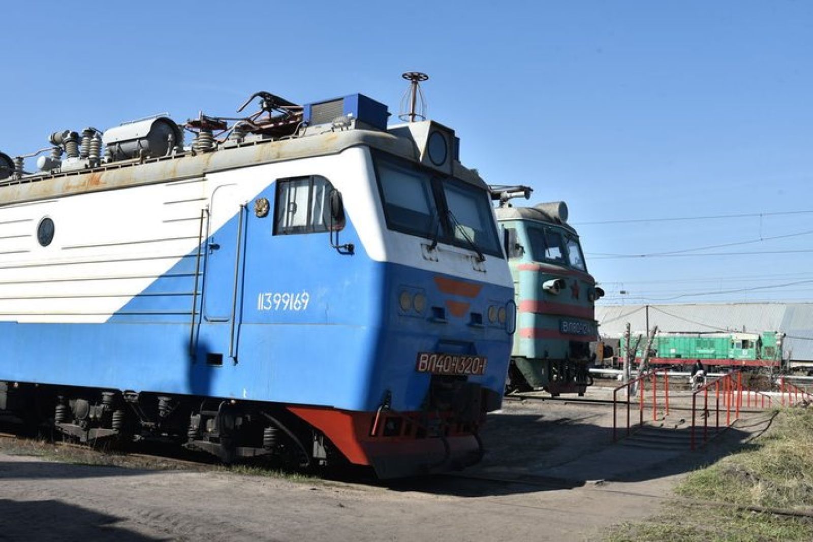 Более 50 раз машинистам Усть-Каменогорска приходилось экстренно тормозить поезд с начала года