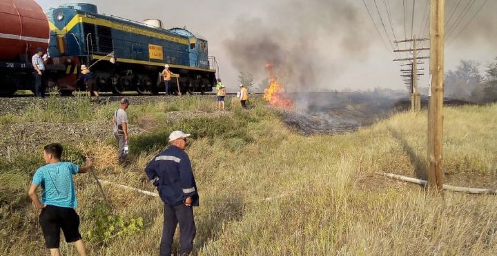 Пожарный поезд станции Уральск ликвидировал пожар