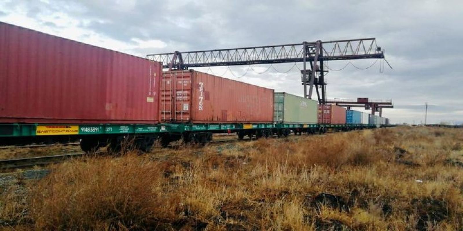 KTZ Express запустил пилотный контейнерный поезд с казахстанским зерном в КНР