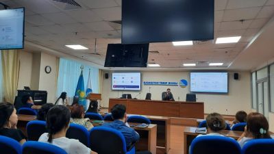 Более 1 тысячи работников грузовых перевозок освоили инструменты ИИ