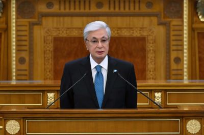 Тоқаев: Қазақстанда теміржол және көлік жолдарының тұтас желісін құру қажет