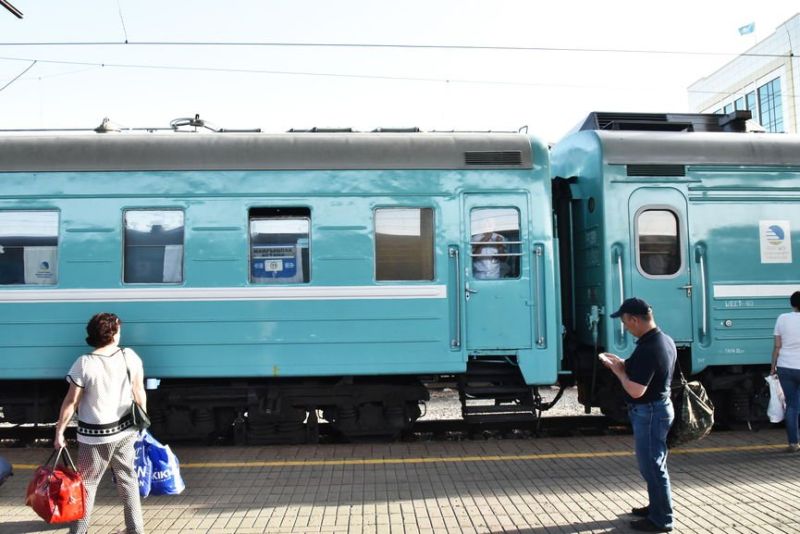 Жолаушылар пойыздарындағы қызмет көрсету сапасы тексерілуде