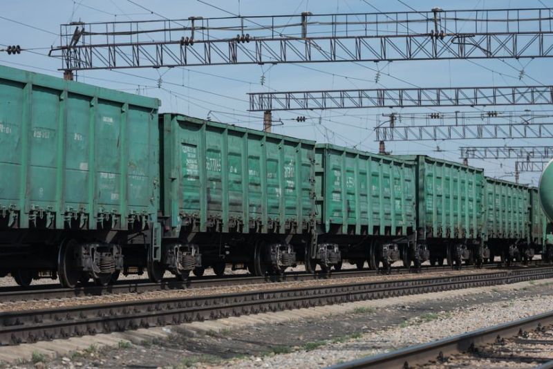 ҚТЖ предложило создать рабочие группы по распределению вагонов для перевозки зерна и муки