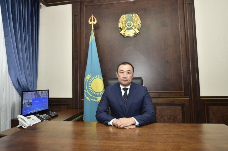 ҚТЖ төрағасы қызметкерлерді Республика күнімен құттықтады