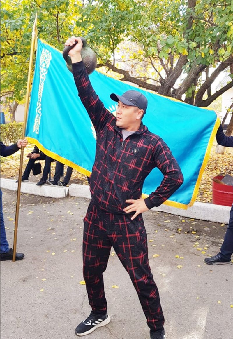 Күш атасын танымас