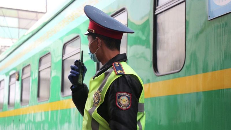 Пойызға  шабуыл жасап, опық жеген рэкеттер...