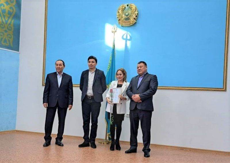Лучших карагандинских железнодорожников наградили в честь Дня Независимости РК