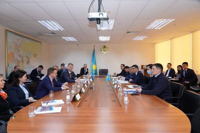 Казахстан и Эстония намерены укреплять сотрудничество в сфере транспорта