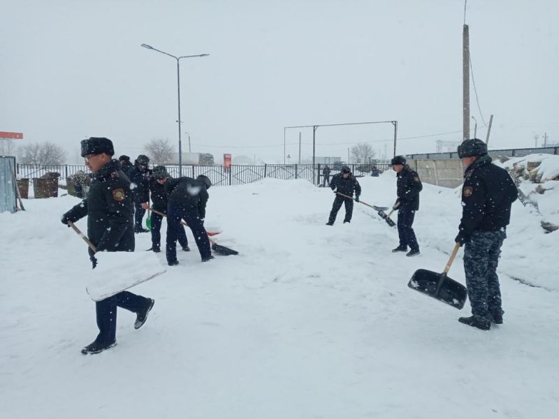 Желілік полиция бөлімі көмекке келді