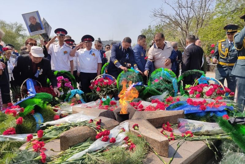 Семейлік теміржолшылар соғыс құрбандарын еске алды (Фото)