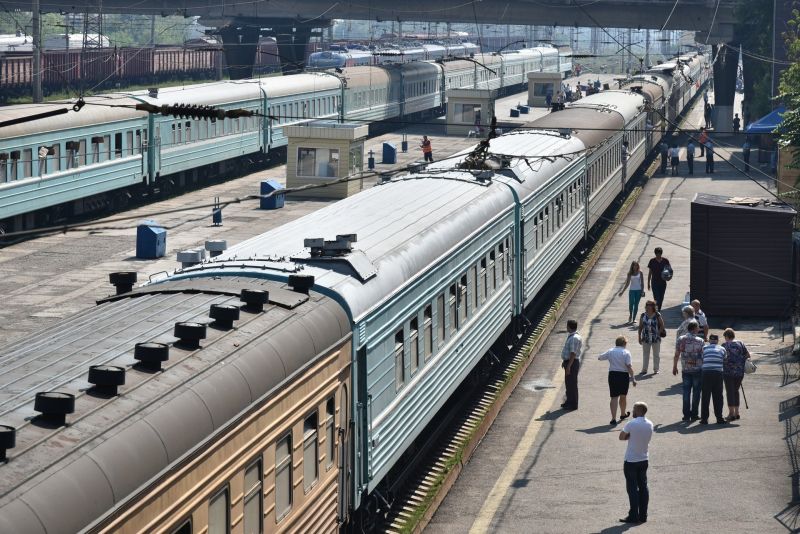 Жолаушы вокзал қызметкерлеріне алғыс айтты