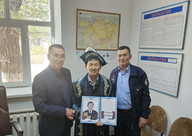 Қырық жыл еңбек еткен теміржолшы құрметті демалысына шықты