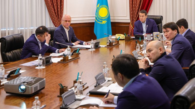 Устранить узкие места при грузоперевозках Казахстана поручил премьер-министр