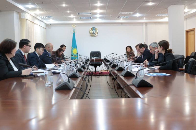 Экономика министрі мен Дүниежүзілік банк Транскаспий халықаралық көлік бағытын дамыту перспективаларын талқылады