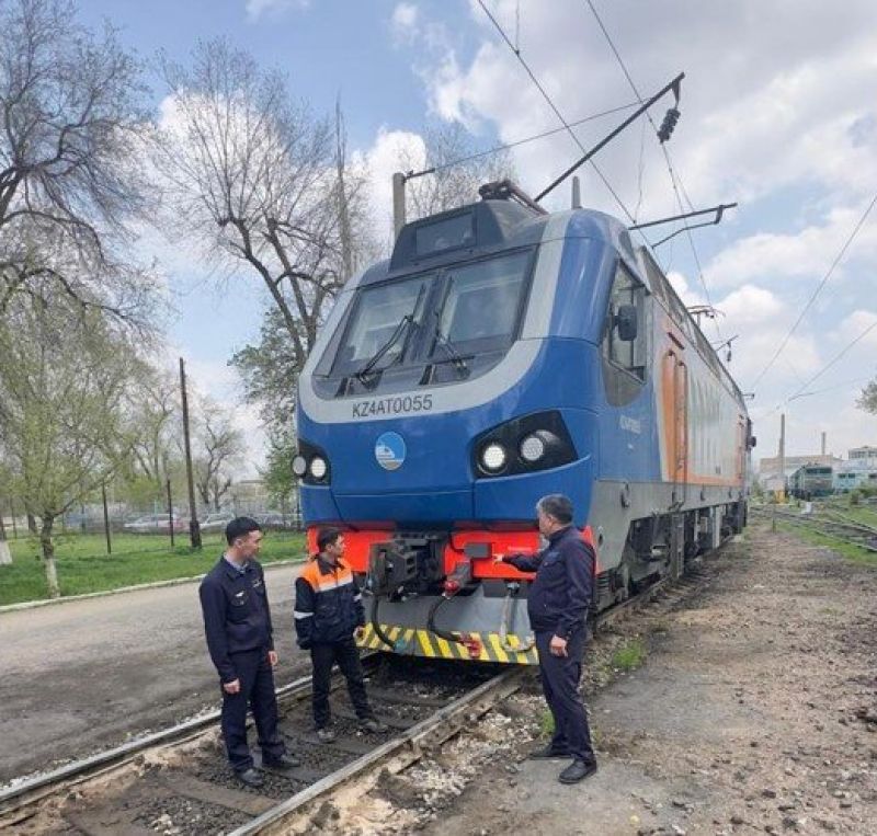 Жамбыл локомотив депосы  KZ8A электровозымен толықты