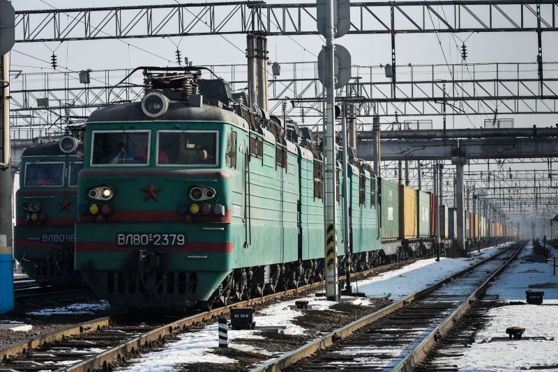 КТЖ готовит локомотивы к работе в зимних условиях