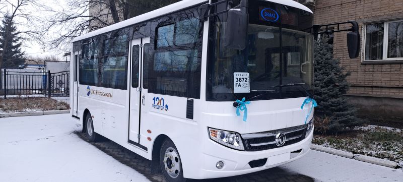 Новый автобус для перевозки работников появился на станции Оскемен-1