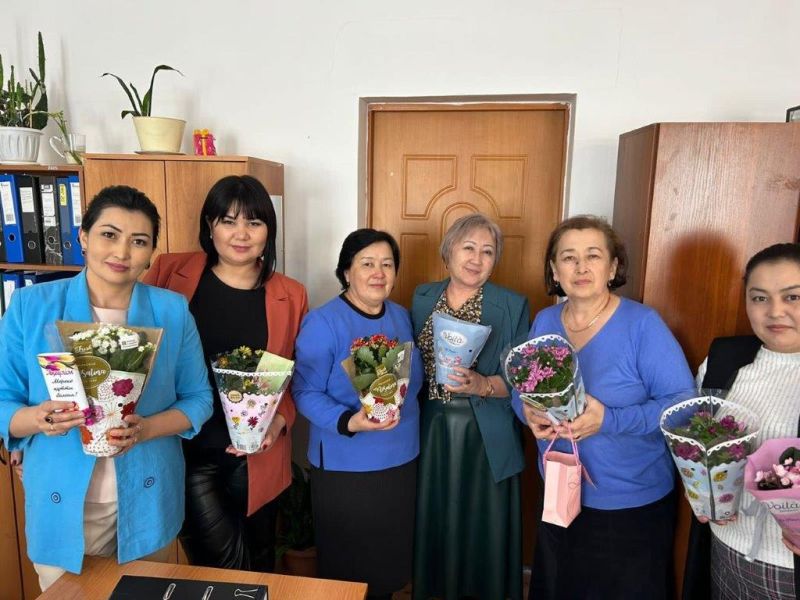 Бухгалтера расчетного стола Жанааркинской дистанции пути Даригу Бабасову проводили на пенсию