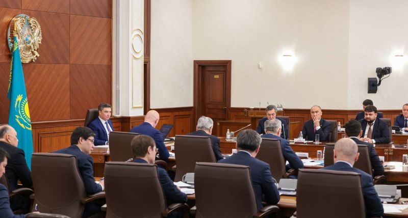 Үкіметте теміржол саласындағы бастамалар талқыланды